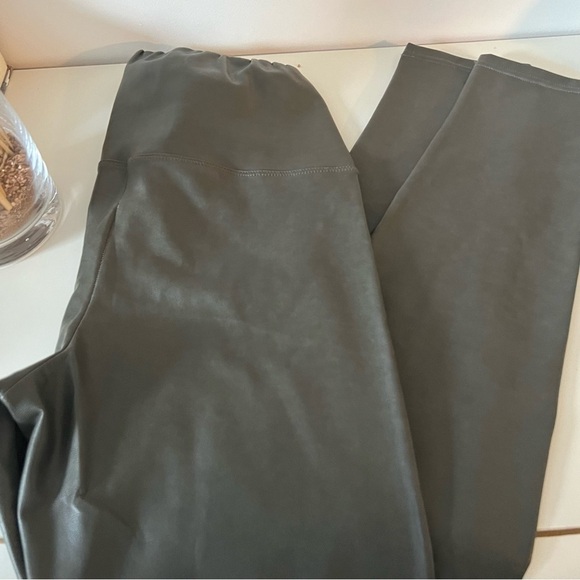 Wilfred Free
Daria Pant  size XS - Picture 8 of 8